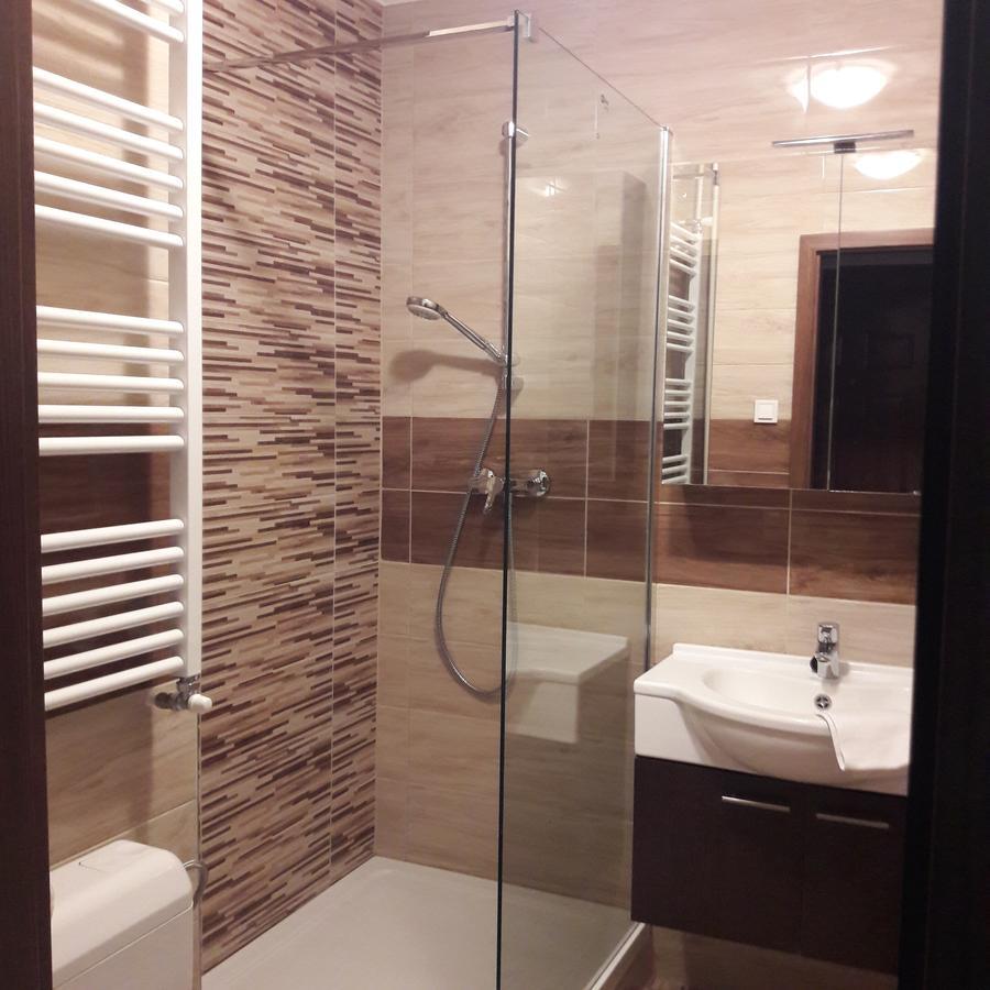 Studio 18 Apartman Kazincbarcika Extérieur photo